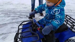 Квадрик .первому  ребенку 4 года второму 6 лет ( детский квадроцикл )