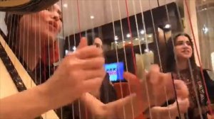 Trio Mandili band sing with the Russian musician Anneya Pashinskaya, in a hotel my Kekela da maro