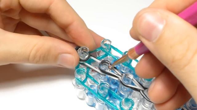 Кирка из Майнкрафт (Minecraft) из Rainbow Loom Bands. Урок 57 смотреть онлайн