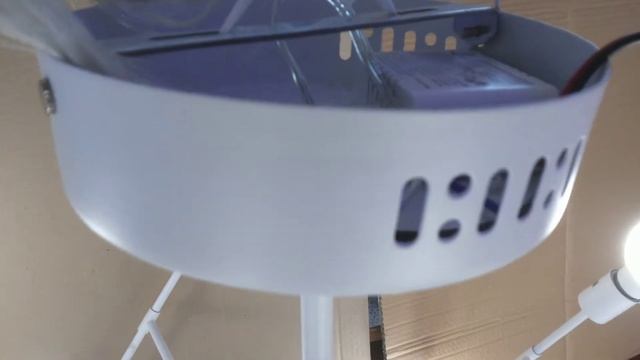 Как светит люстра Loft на пульте 10 ламп 3 цвета!