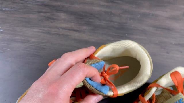 Э, чё за Кроссы такие? Nike Air Trainer 1 SP! смотреть онлайн