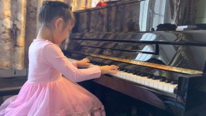 Этюд 7 Черни ( Избранные этюды для фортепиано)