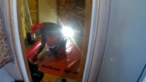 #21. Прокладываю пароизоляцию в перекрытии первого и второго этажа. смотреть онлайн