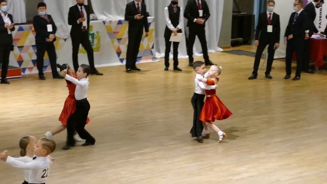 Бальные танцы, Дети-1 СММ, 6 танцев: Медленный и Венский вальсы, Квикстеп, Самба, Ча-ча-ча, Джайв