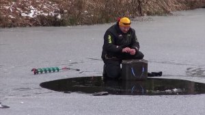 Ловля форели зимой+подводная сьемка на блесну Agat Eccentric