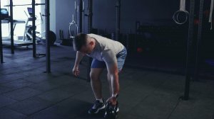 Тяга одной гири в наклоне/ Single arm KB row