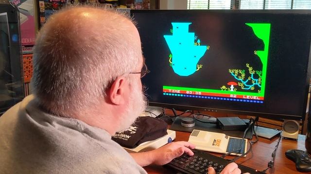 Bugaboo The Flea - Sinclair ZX Spectrum Game Of The Week at Sinclair Society - 8bit Speccy Computer смотреть онлайн