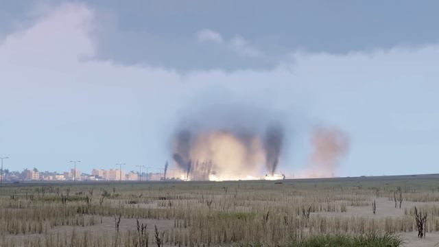 HUGE BLOW TO YEMEN! A Houthi Train with Iranian Nuclear Warheads burned by NATO F-15 Fighter Jet! смотреть онлайн