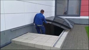 Раздвижной полуарочный навес - козырёк к дому