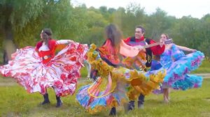 Елизавета Долженкова представила клип на песню «Белая лебедушка»