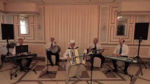 Армянский Аккордеонист Артём Арутюнян - армянский авторский танец «Наира»