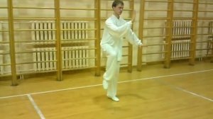 ЗОЛОТОЙ ПЕТУХ СТОИТ НА ОДНОЙ НОГЕ АНДРЕЙ ЗАЙЦЕВ