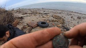 Dead Horse Bay Glass Bottle Beach: Decoding The Mystery (Group Hunt)