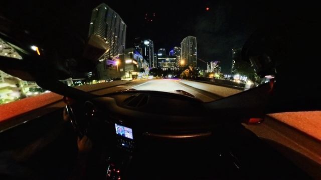 За Пределами Города: Откройте для себя Майами на Porsche 911 | Волшебные Дождливые Улицы