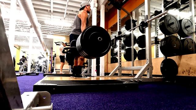 HEX BAR DEADLIFT 435 LBS 197 KG FOR 4 смотреть онлайн