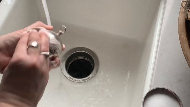 Polishing Silver with Goddard's Silver Foam смотреть онлайн