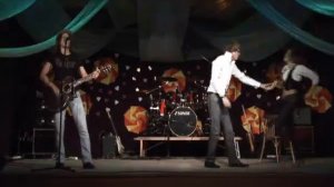 The Beatles - Can't Buy Me Love