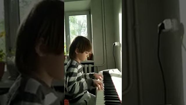 К Вильтон Сонатина, А Гедике Пьеса, И Кригер Менуэт, Беркович Этюд. смотреть онлайн