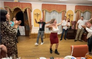 Ржачные танцы на свадьбе ВЗОРВАЛИ ГОСТЕЙ