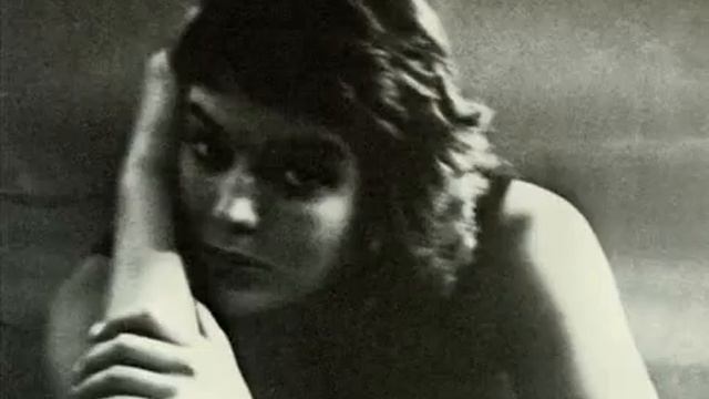 The House Is Haunted by Claire Austin смотреть онлайн