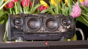 JBL Xtreme 1 vs Xtreme 2 Bass Test (No Grill)