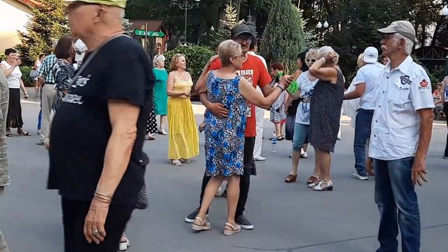 🌟БИ Е ВУМЕН👍🥰💐🌹 смотреть онлайн