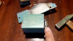 Медь в дросселе. Разбираем дроссель на металлолом.