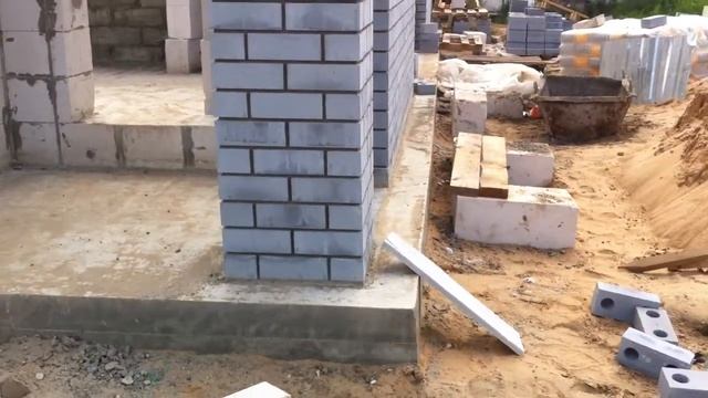 лицевая кладка под прутик.10ммстолб в два кирпича