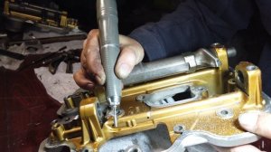 yamaha road star 1600 rocker box делаем мотор менее шумным.