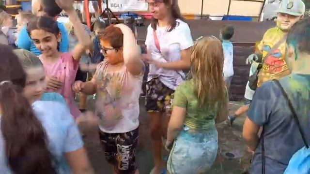 Фестиваль красок/Пенная вечеринка/ст.Гиагинская @wetrudyazhki смотреть онлайн