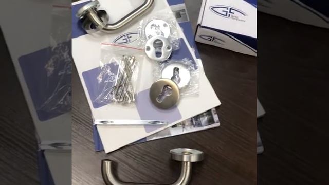 Нажимная ручка GF1006 для металлических дверей толщиной 35-70 мм смотреть онлайн