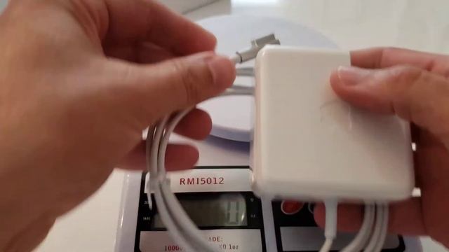 Fonte Apple Macbook pro 13 magsafe 60W falsa e verdadeira. смотреть онлайн