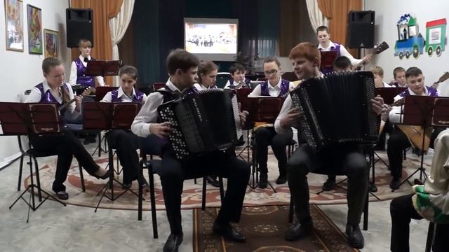 "Ехали казаки" - исп. анс."Карусель" соло - дуэт баянистов Батвинов Игорь и Деньков Никита. смотреть онлайн