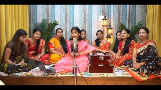 कोयल बिन बगिया ना सोभे राजा (लोकगीत) - Maithili Thakur смотреть онлайн