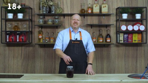 Простой рецепт домашнего вина из винограда Изабелла своими руками в банке без перчатки