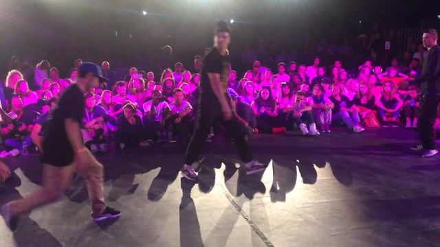 FOUNDNATION VS NAVI - Final - PESSAC BATTLE ARENA 2016 смотреть онлайн