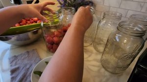 КОМПОТ ИЗ КЛУБНИКИ И МЯТЫ ВПЕРВЫЕ ТАК ДЕЛАЮ