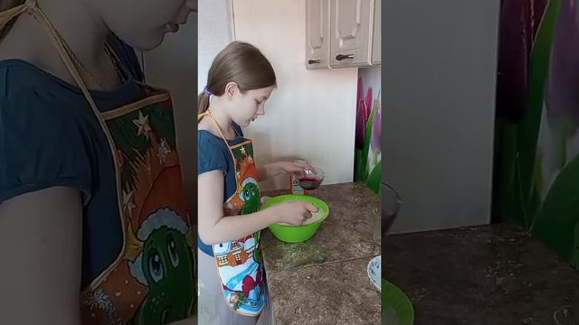Розовые блины по рецепту Арины Родионовны