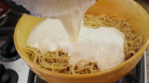 Макароны под сливочным соусом