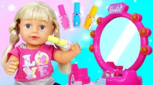 Маникюр для Беби Бон - Школа стилиста - Видео для девочек про макияж, прически и косметику