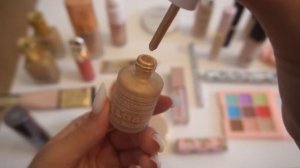 ASMR - tingly Makeup sounds - whispers to make you ✨sleepy✨ (Layered Sounds)