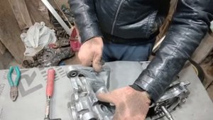 Как расколоть двигатель мопеда. Один из вариантов