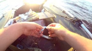РЫБАЛКА НА СУДАКА  НА ДЖИГ ,ловля судака с лодки