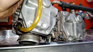 YAMAHA XV400 XV 400 Virago. Настройка уровня топлива в поплавковой камере карбюратора.
