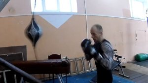 Боксерская груша на растяжке