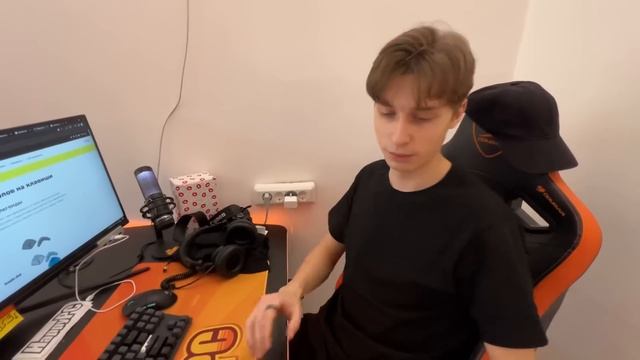 Пробный обзор клавиатуры Red Square Kerox TKL Aquarius и Equinox?