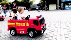 Как выбрать детский электромобиль