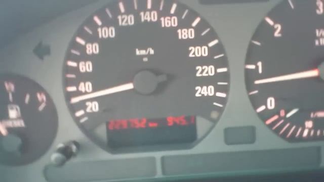 BMW e36 2,5 TDS 0-130 km/h смотреть онлайн
