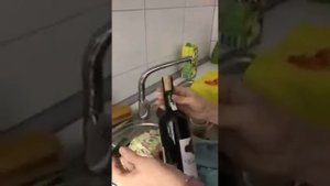 ЛАЙФХАК!!! Как открыть бутылку вина без штопора