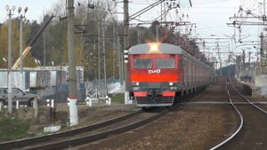 Электропоезд ЭД2Т-0018 перегон Нахабино - Павшино